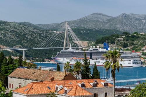Apartment Marina View
