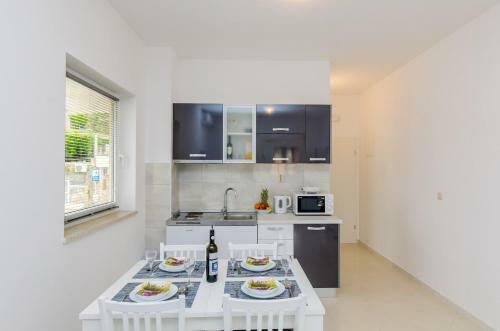 Apartments Maky