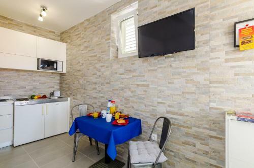 Miracle Apartments