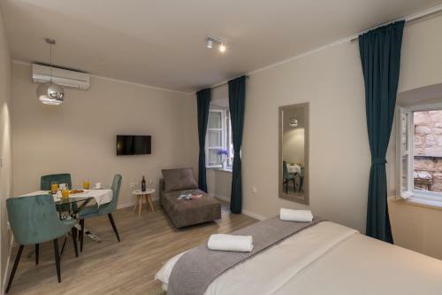 Apartments Urbis