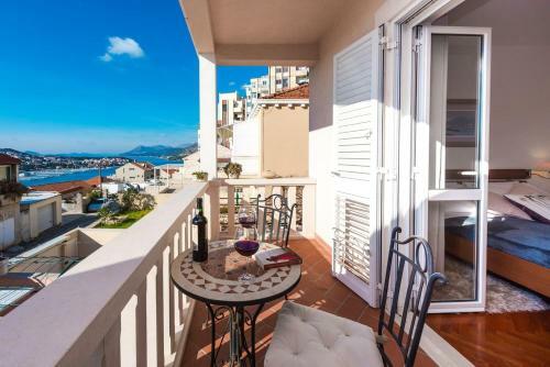 Luxury Apartment Tara