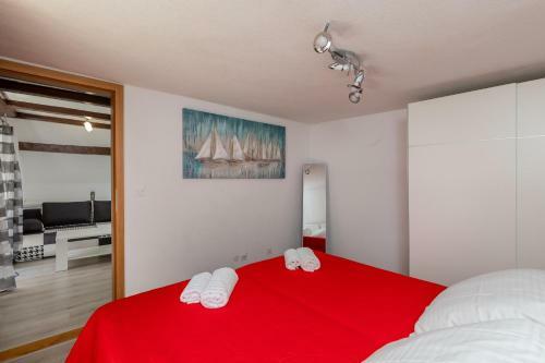 Apartamentos Old Town Charming Nest