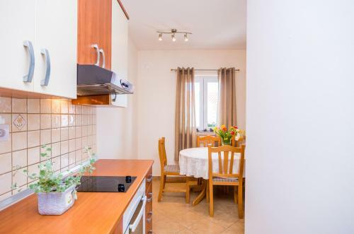 Hostal Burum Apartments