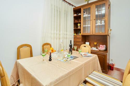 Hostal Guest House Medzalin