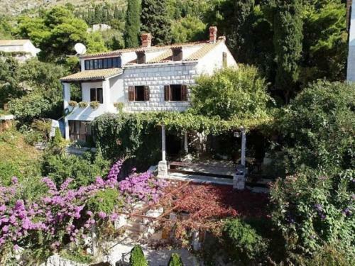 Hostal Apartments And Rooms Nada - Great Location