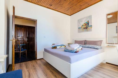 Hostal Rooms City Central Old Town
