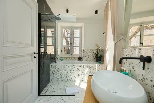Bed & Breakfast Bota Palace
