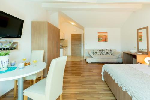 Apartamentos Aurora Lapad Central Suites
