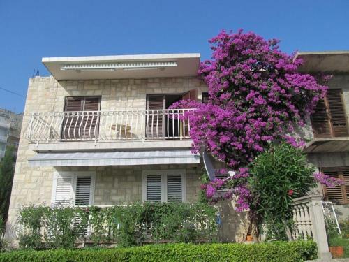 Apartments Stan - 150m From The Sea