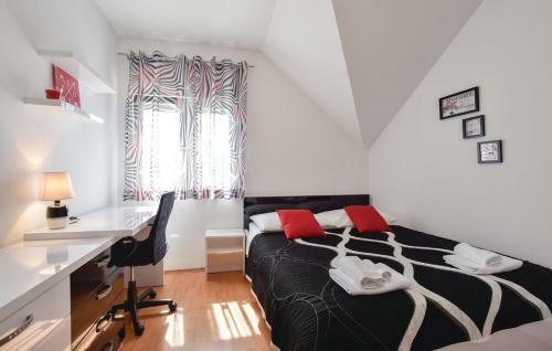 Villa Radosevic Near Split, Heated Pool