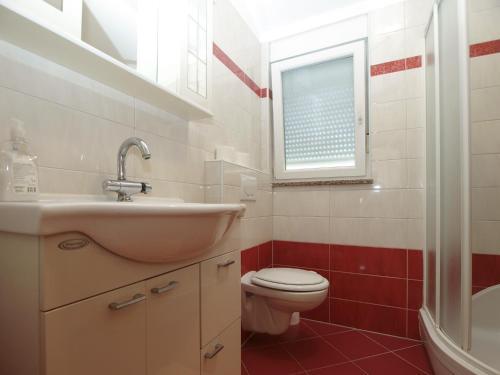 Apartments Majda 1932