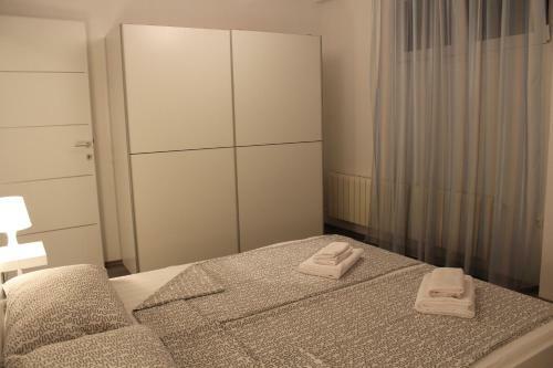 Nicely Decorated Apartment Silver