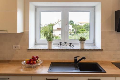 Flower Garden By M&a - Apartments