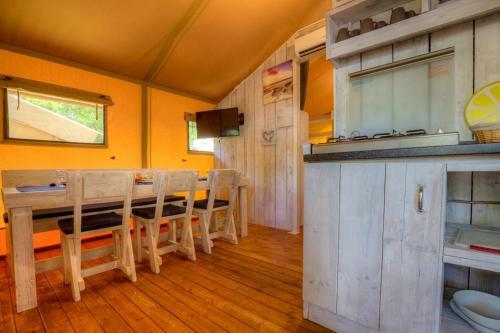 Glamping Safari Home