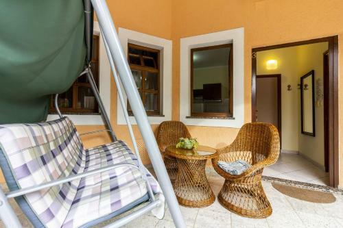 Apartments Mir - 50m From The Sea