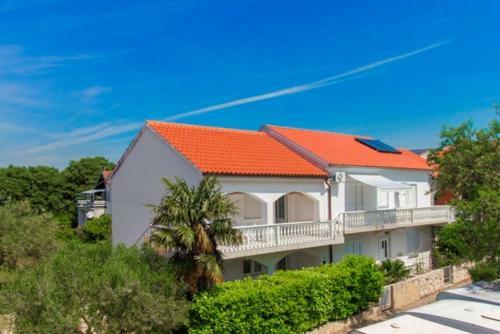 Family Apartment Snjezana