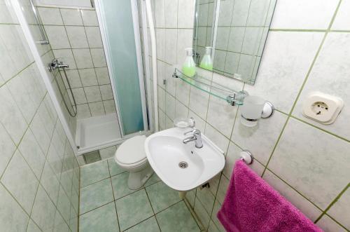 Apartments Dinko