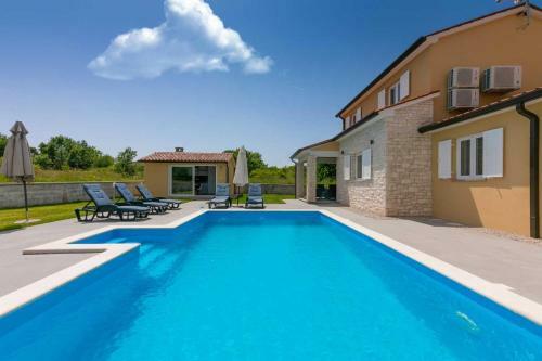 Villa Istria Queen