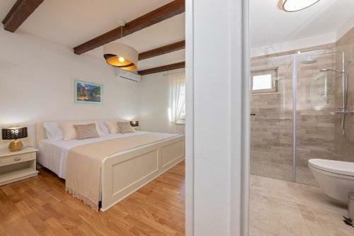 Villa Mercedes