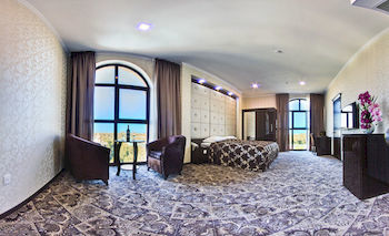 Plaza Hotel Bishkek