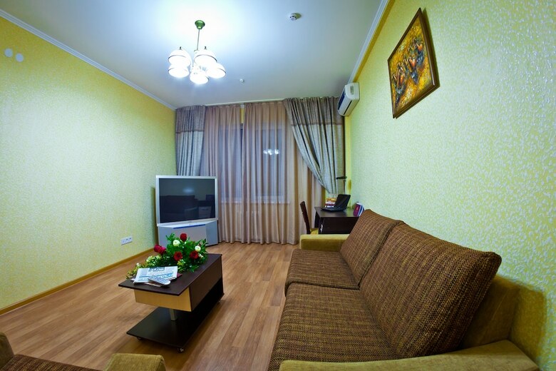 Golden Dragon Aparthotel