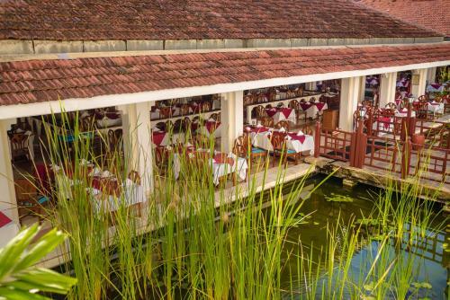 Hotel Sarova Whitesands Beach Resort & Spa