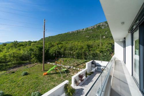 Hillside Villa
