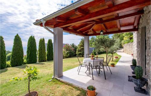 Beautiful Apartment In Ika With Wifi And 2 Bedrooms