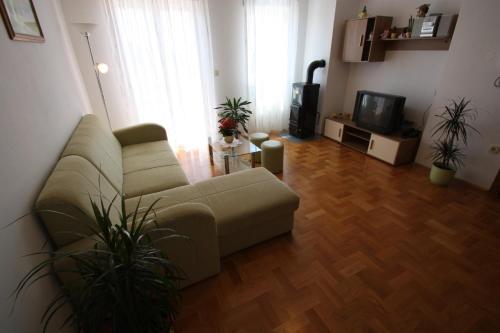 Apartamentos Brnic 2