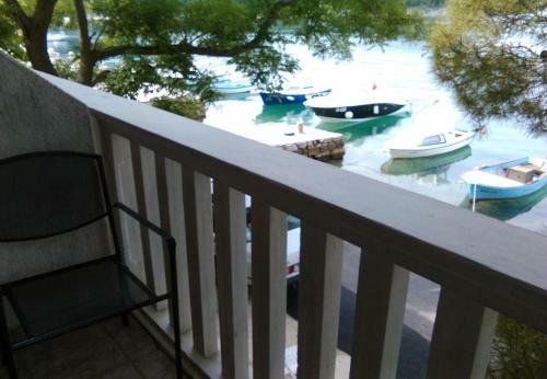 Apartments Ani - 10 M From The Sea