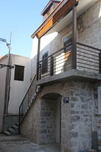 Apartments Mara