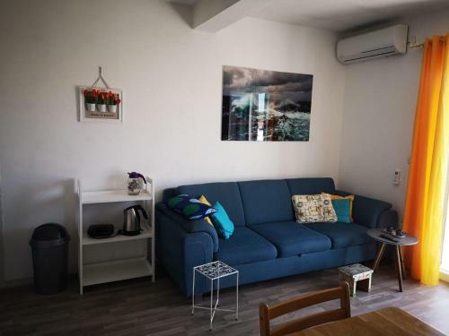 Apartments Jadranko-150m From Sea