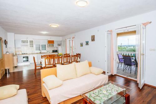 Villa Holiday Home Kakma