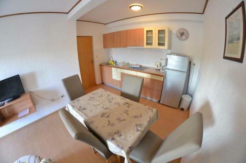 Hostal Apartments Halovic