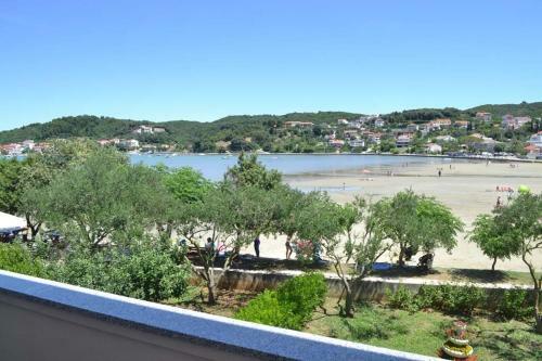 Hostal Apartments Halovic