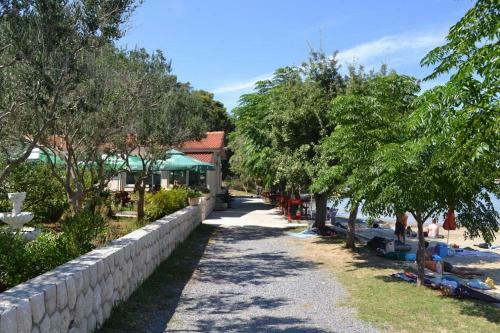 Hostal Apartments Halovic