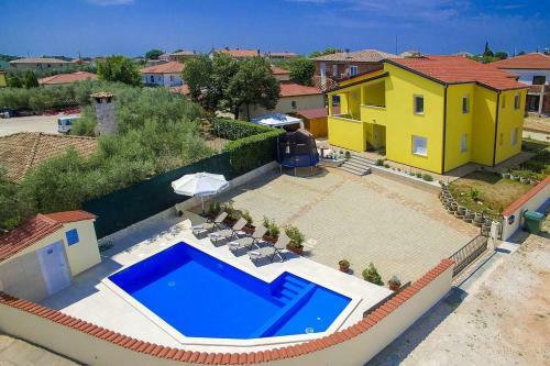 Apartments Daris & Kalas