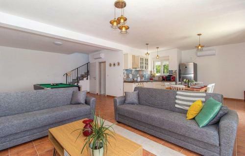 Villa Holiday Home Aqua