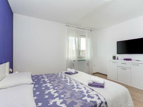 Holiday Home Villa Natalli - Lbn421