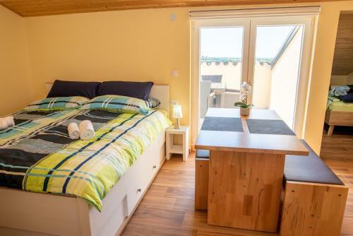Hostal Via Flavia With Common Pool