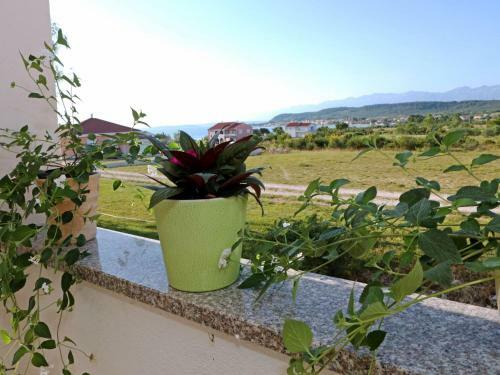 Modern Apartment In Ljubac With Garden