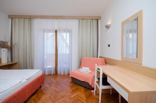 Apartments Mirjana