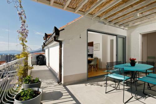 Penthouse Apartment Nugal