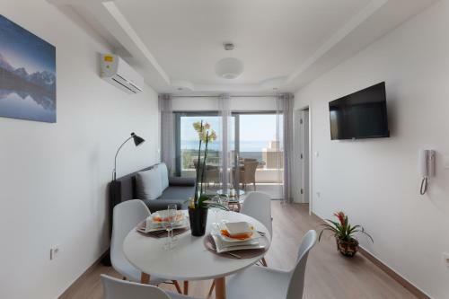Apartments A&z