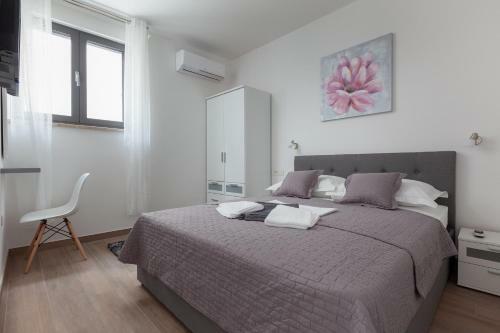 Apartments A&z