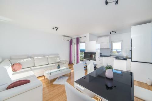 Apartments Crystal