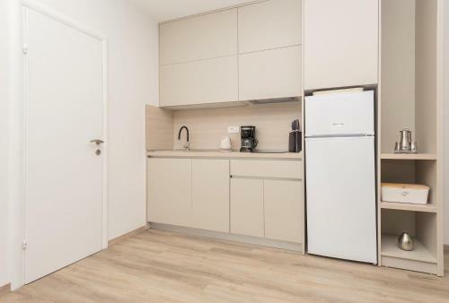 Beach Apartments Mara
