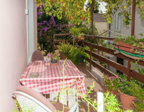 Apartments Ivan - 50 M From Sea