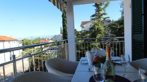 Hostal Apartments Adria