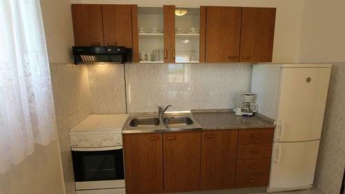 Hostal Apartments Vrbov?an